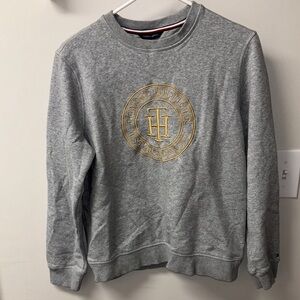 Tommy Hilfiger Gray Crewneck Sweater Casual Comfort